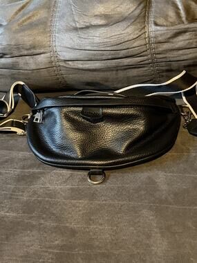 ESLCORRI Black Leather Sling Bag Crossbody Fanny Pack Belt Bag Stripe Strap